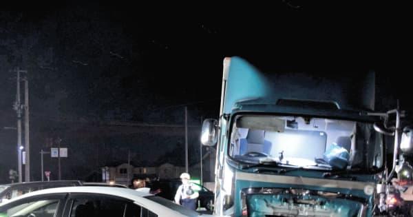 トラックが複数の車に次々衝突　宮城・村田で7台絡む事故