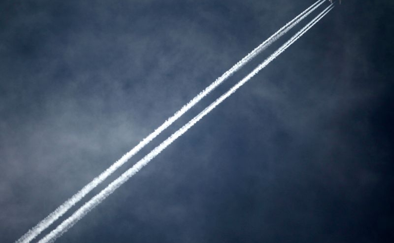 アングル：気候変動対策で企業が出張削減、対応迫られる航空業界 - ロイター