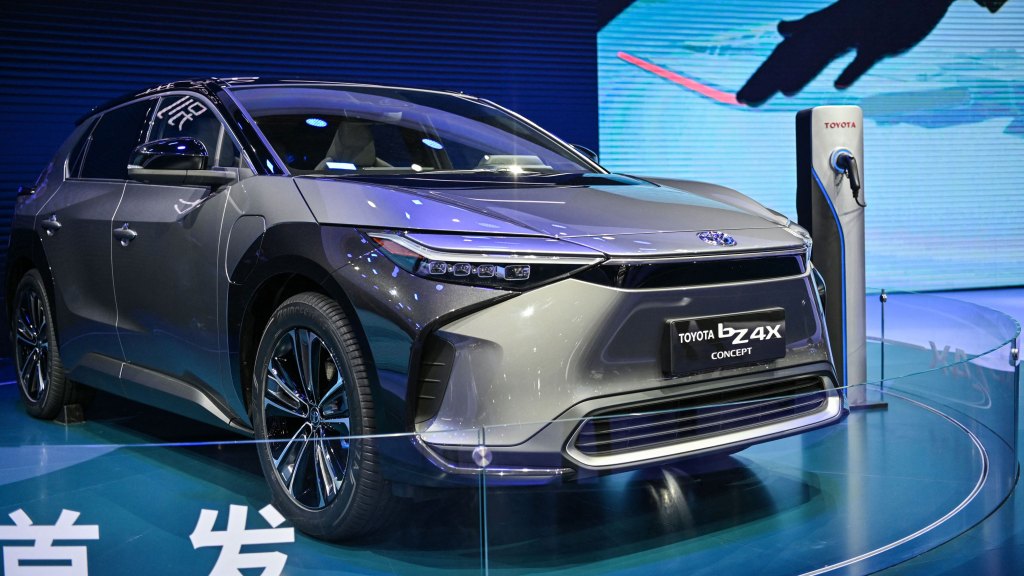トヨタが米国でも車載用電池生産に約3800億円投資を発表、新会社を設立し2025年稼働を目指す