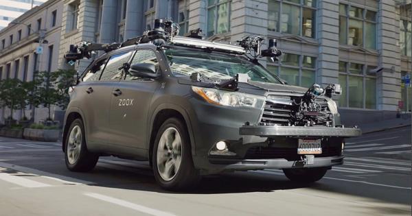 Amazonの無人デリバリー車両、「トヨタ車」採用の現実味　自動運転試験を拡大