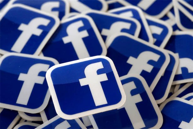 フェイスブックの「メタバース」人材1万人採用、なぜ欧州で？