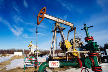 日米、産油国に増産要請へ　NY原油7年ぶり高値