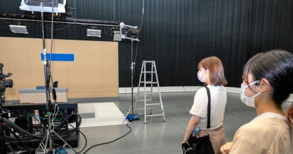 政見放送は編集なし、途中でかんだら　NHKの収録スタジオに潜入