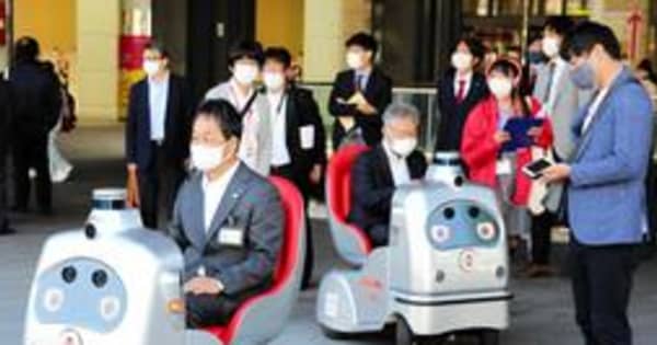 ロボットカーで観光促進　姫路城周辺で有料乗車体験始まる