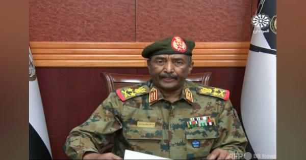 「クーデター」のスーダン、暫定政府を解散 非常事態宣言