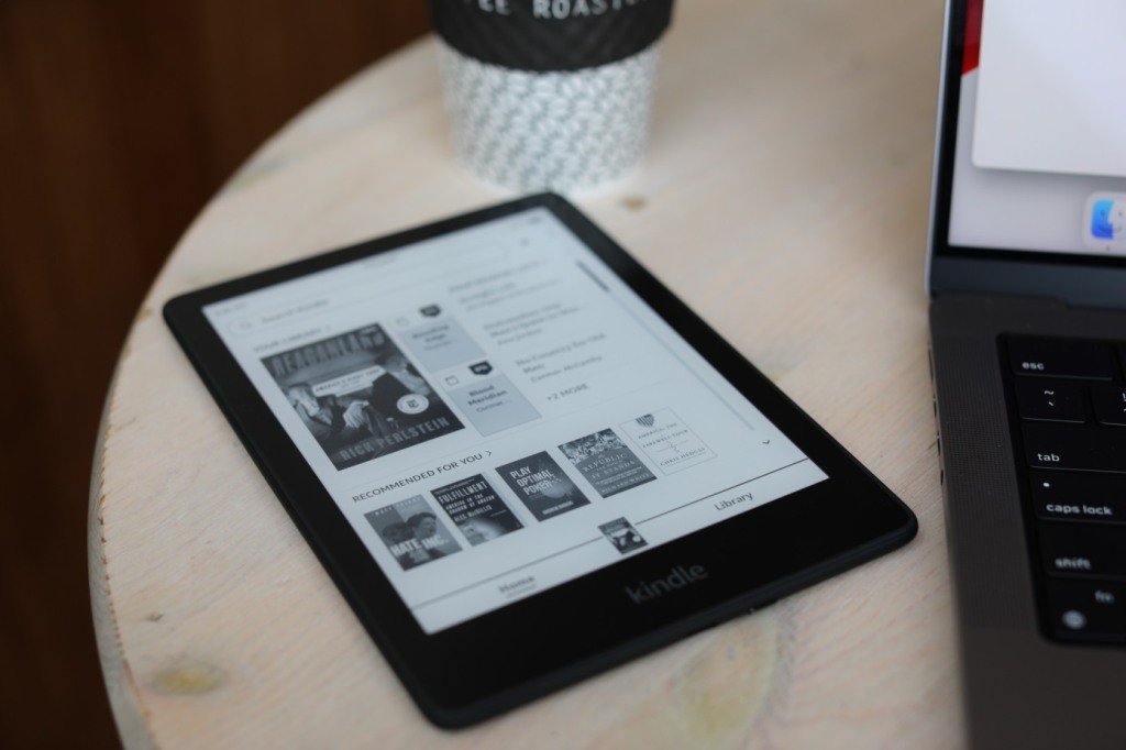 【レビュー】Kindle Paperwhiteシグニチャーエディション、充実した読書のためのすてきな機能を追加