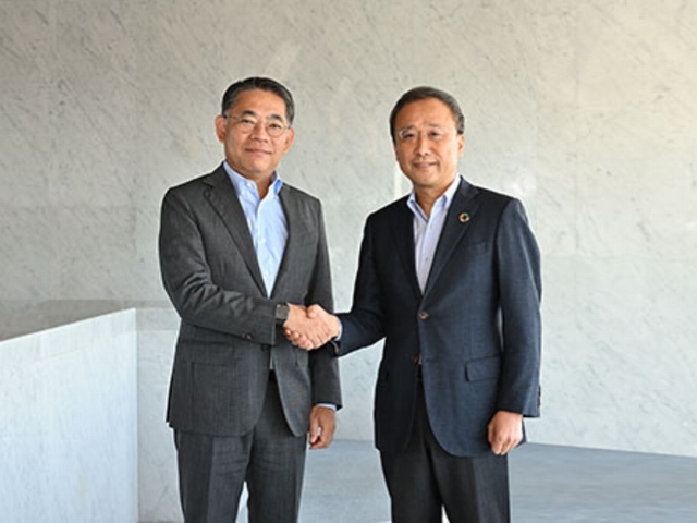 NECと日本オラクル、基幹システムのクラウド化で協業強化