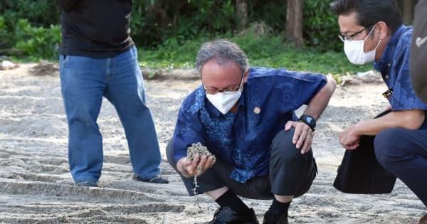 軽石漂着「相当な被害と改めて実感」　沖縄知事、名護市のビーチや漁港を視察