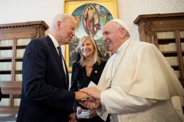 米大統領、ローマ教皇と会談　気候や貧困対策を協議