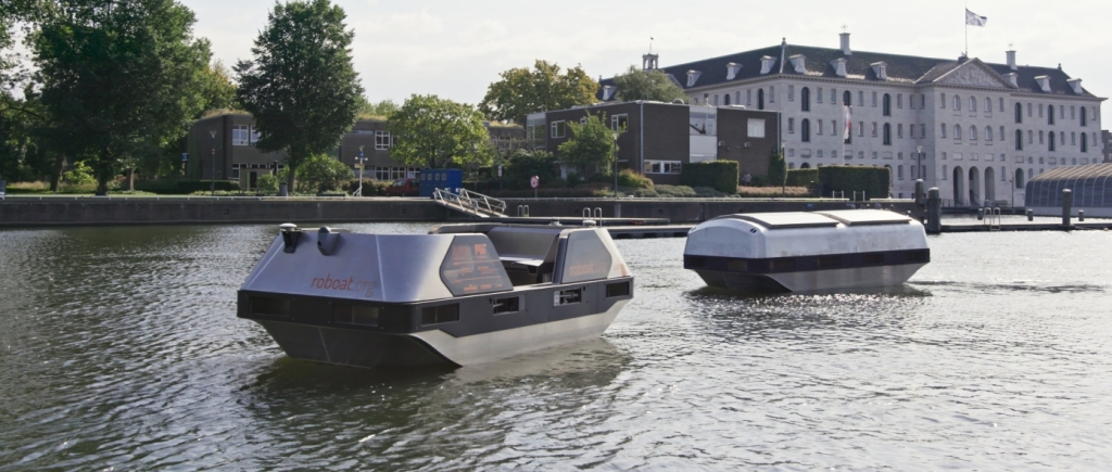 MITの研究者による自動運転の水上タクシーが、アムステルダムの運河で初航行