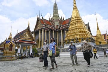 タイが観光客受け入れ再開　規制緩和を業界歓迎