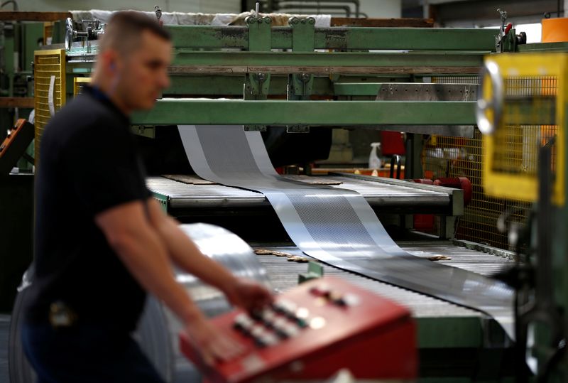 英製造業ＰＭＩ、10月改定値は57.8に上昇　供給制約で生産は減速