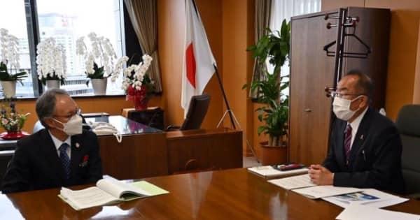 軽石被害で沖縄知事が上京「制度や財政支援を」　政府に要請