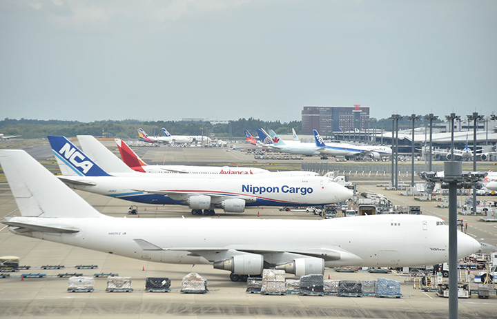 成田空港21年度上期、貨物が過去最高　旅客は低水準