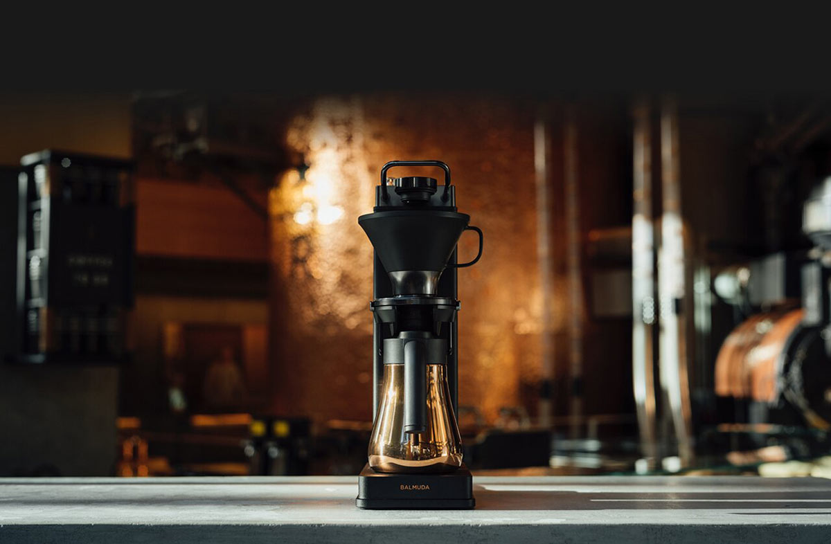スタバのコーヒーを再現するコーヒーメーカー、バルミューダが発売　「トール」サイズも対応