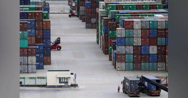 中国10月輸出、伸び縮小でも予想上回る　国内経済下支え
