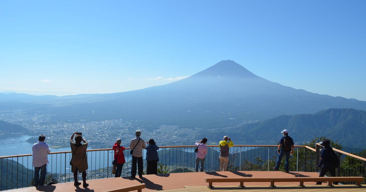山梨に富士山ビューの展望台新設、改装相次ぐ　新たな魅力で訴求