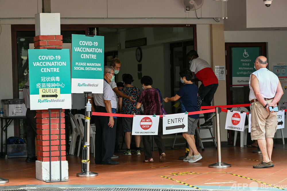 コロナ医療費、ワクチン未接種者は自己負担 シンガポール