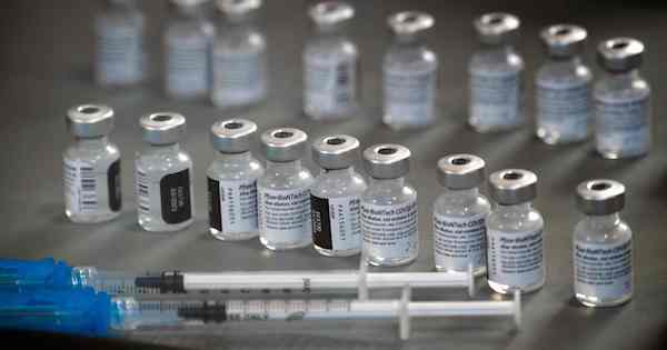 ファイザーワクチン3回目接種へ　厚労省が特例承認