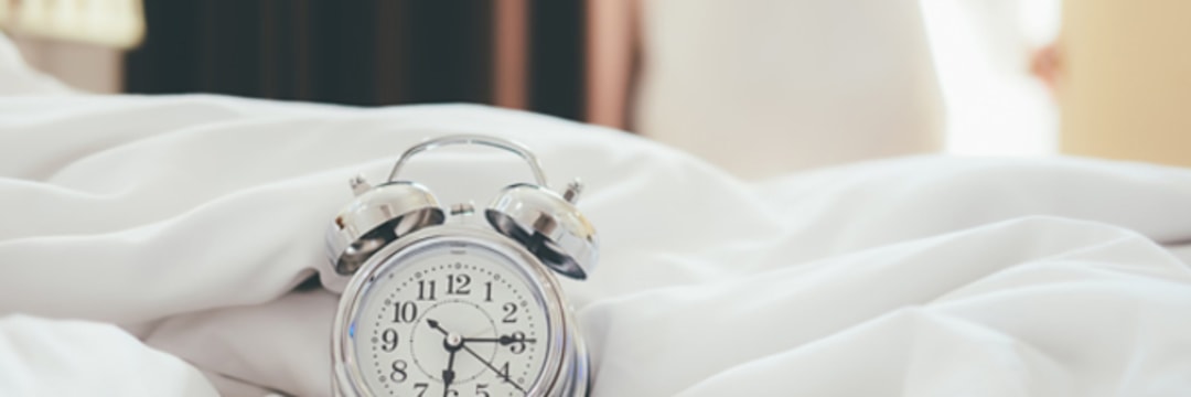 『スタンフォード式 最高の睡眠』に学ぶ、ぐっすり眠るための９つの習慣