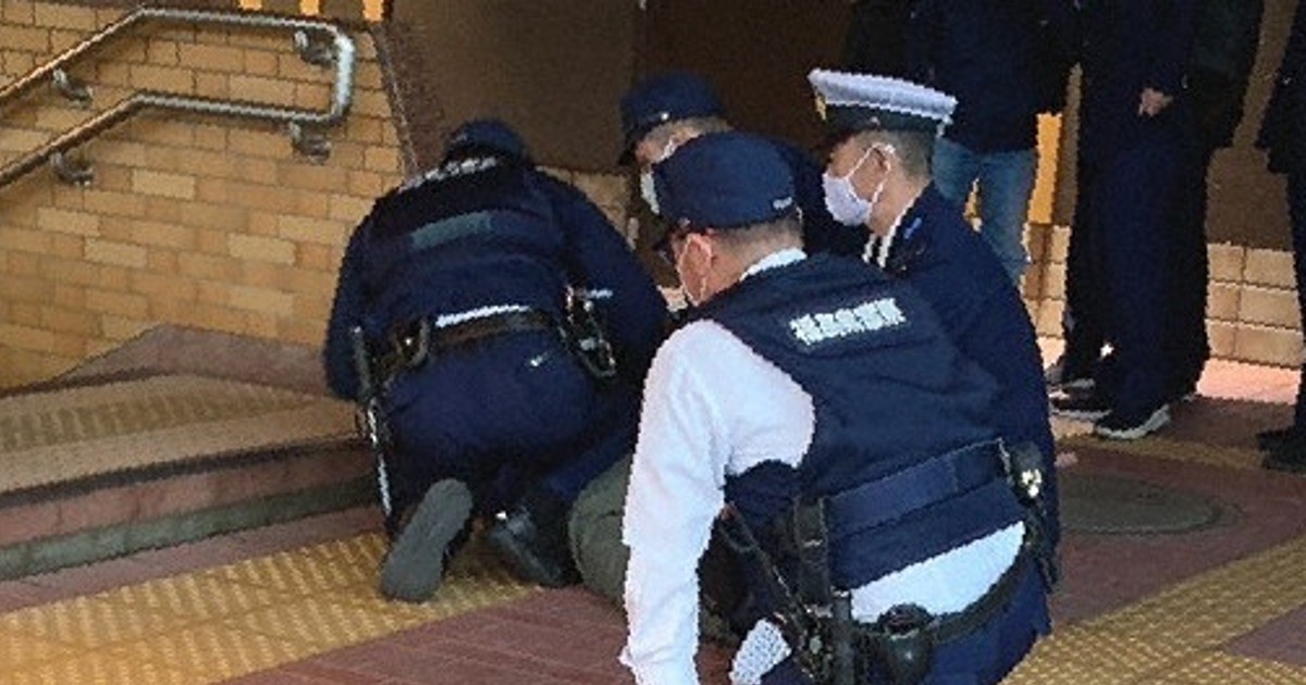 JR福島駅で80代女性切りつけ　傷害容疑、60代を現行犯逮捕