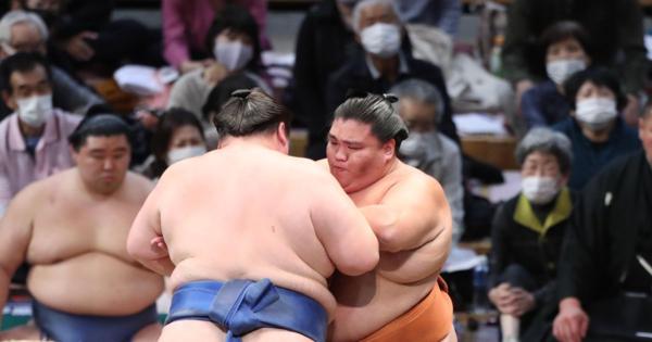 ４連勝の御嶽海「中盤戦につなげたい」　大相撲九州場所