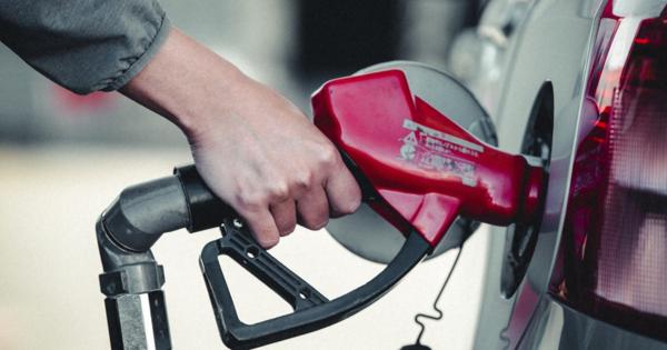 ガソリン価格高騰　対策の切り札？「トリガー条項」ハードル高し