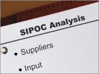SIPOC分析とは何か？ IT部門と現場がうまく連携できない問題を解決した保険会社に学ぶ
