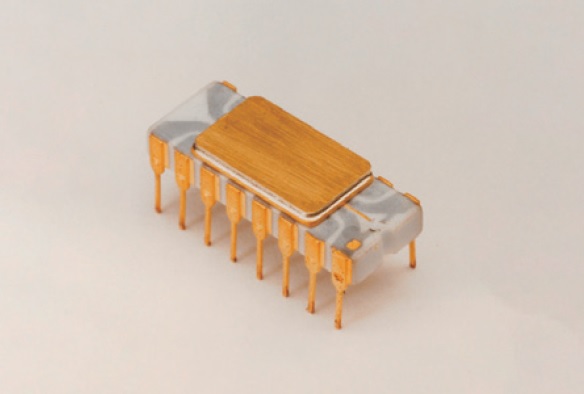 誕生から50年を迎えたインテルのマイクロプロセッサ