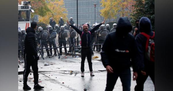 ベルギーでコロナ対策抗議デモ、警察と衝突