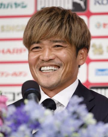 大久保「悔いないサッカー人生」　C大阪の元日本代表、引退会見