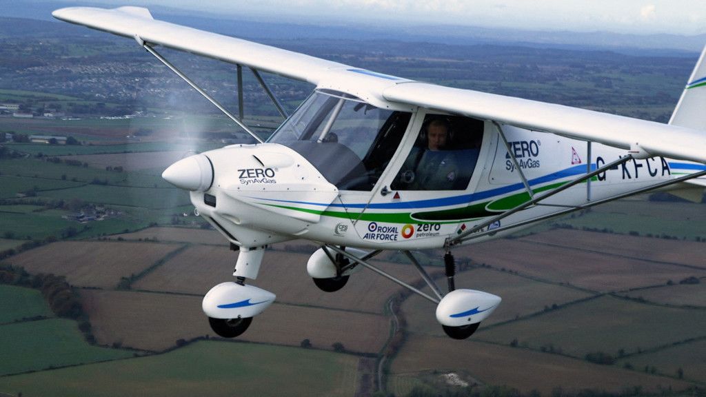 英空軍、合成燃料のみで飛行　世界初、脱炭素に一歩：時事ドットコム