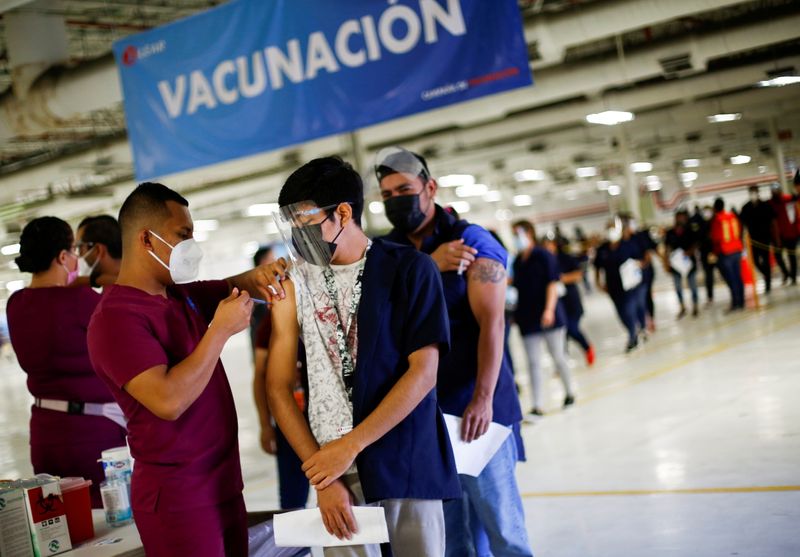 メキシコ、ブースター接種検討へ　大統領が方針転換