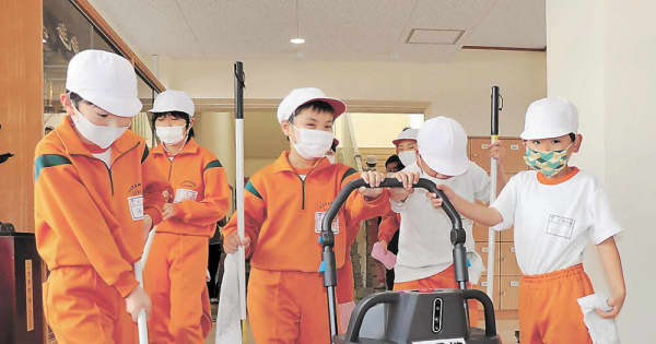 お掃除ロボット、福島の公立小が導入　教員の負担軽減へ
