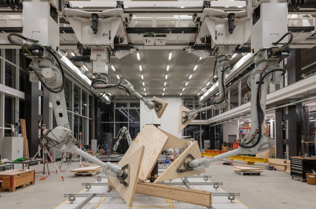 ロボットとAIが「空中庭園」の設計と建設をサポート、チューリッヒ工科大学による実験プロジェクト