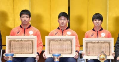 五輪メダル「県民の誇り」　県、3選手へ特別表彰授与