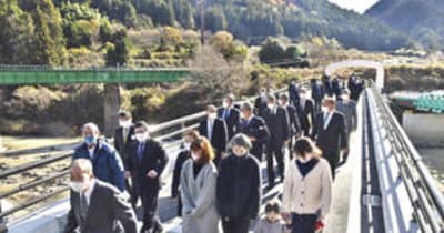 開通待ってた高地原橋　矢祭、19年東日本台風で流失
