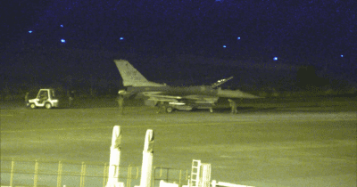 米軍三沢基地のF16戦闘機が青森空港に緊急着陸　着陸前に燃料タンクを深浦町などに投棄