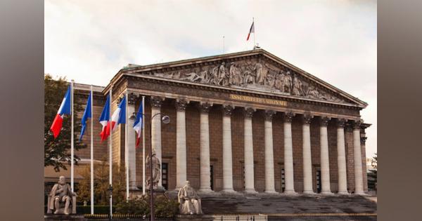 フランス政府が学校でのいじめに厳罰、最高10年の禁固刑