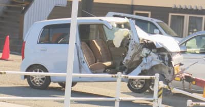 軽乗用車とタクシーが衝突　軽乗用車運転の６５歳女性死亡　山梨市