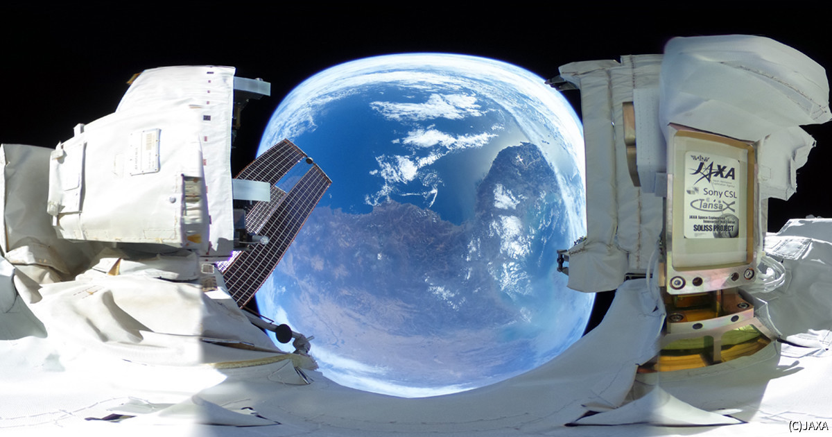 JAXAとリコーが開発した宇宙仕様360°カメラに見る民間の宇宙進出の未来