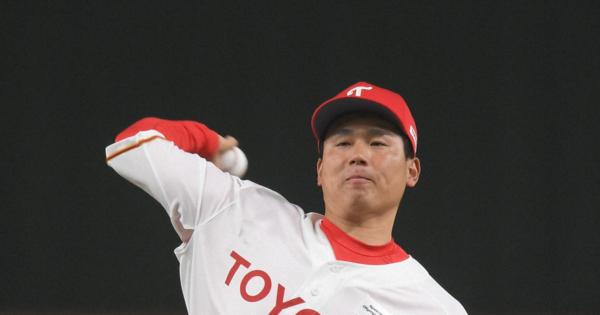 広島・栗林が都市対抗野球決勝で始球式　トヨタのユニホームで登場