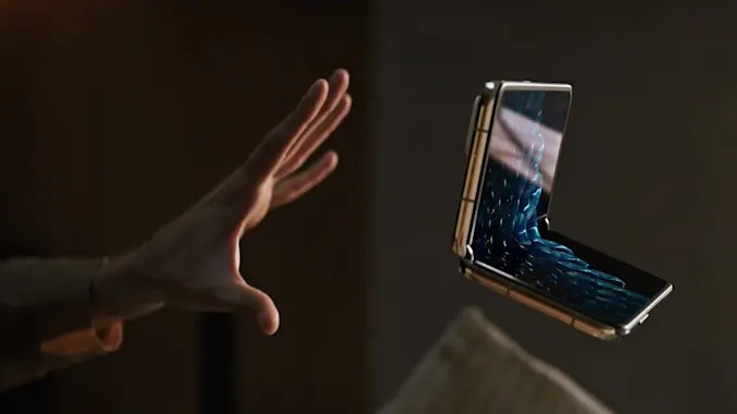 OPPO初の折りたたみスマホ「Find N」ティザー公開　Galaxy Z Flod風の横折りタイプ
