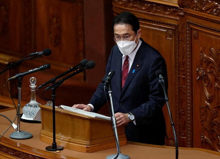 岸田首相、企業の自社株買いでガイドライン設定の可能性に言及