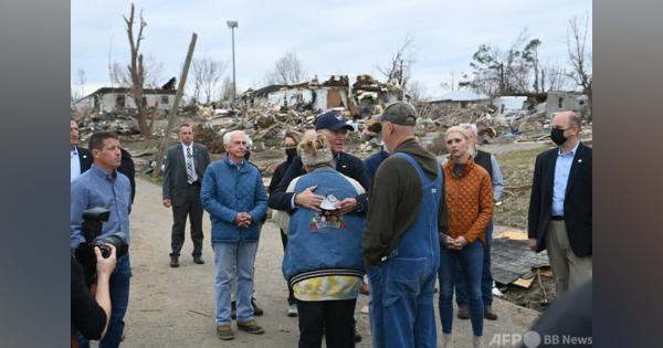 米大統領、竜巻被災地を視察 「被害は想像を絶する」