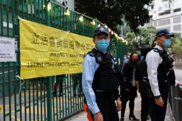 香港議会選、投票始まる　新制度で初、市民の関心低く