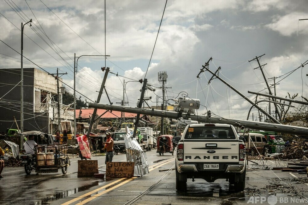 フィリピン台風、死者208人に