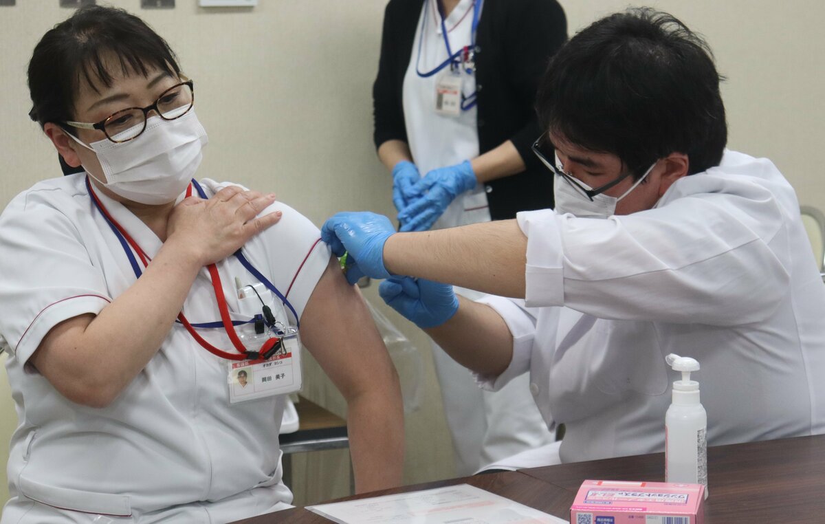 医療従事者に3回目接種スタート「第6波の前に」　京都・舞鶴医療センター