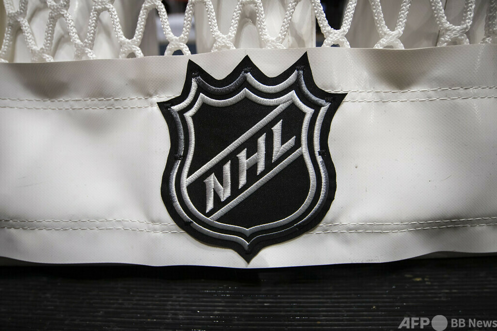 NHLが国境越えの試合を延期、北京五輪の選手派遣に影響必至