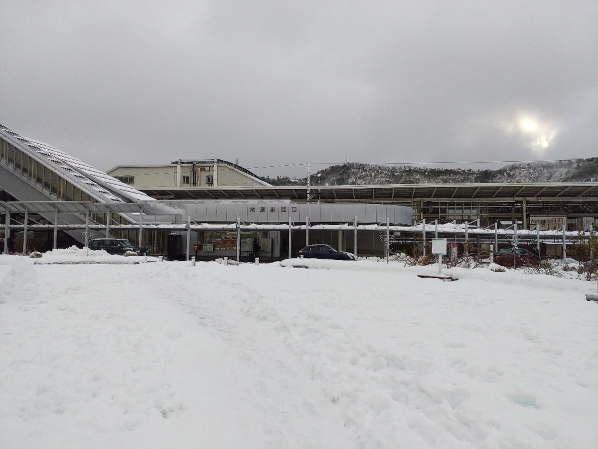 【大雪】大雪警報の滋賀・高島、積雪1メートル超も、31日深夜までピーク